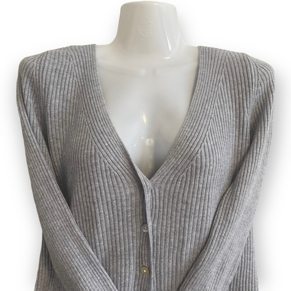 Dynamite Grey Knit Cardigan - Picture 5 of 10